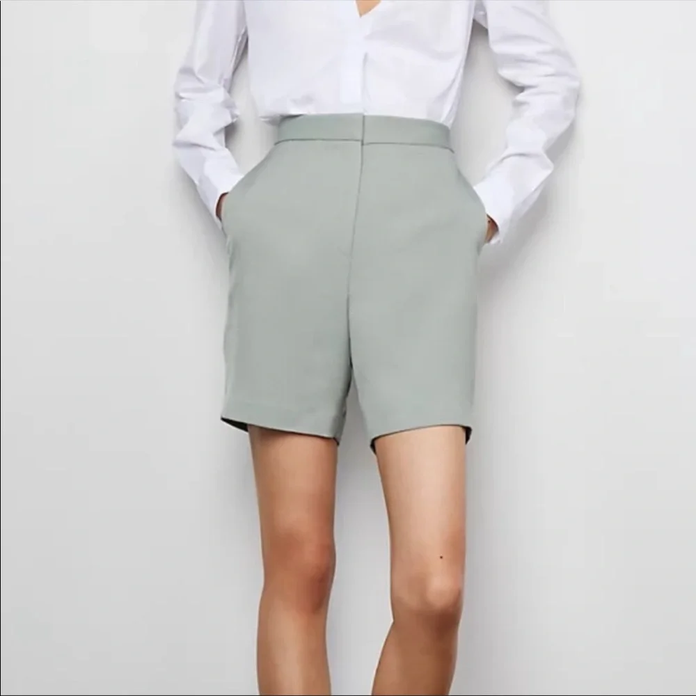 Aritzia Babaton Borna High Rise Longline Green Pleated Shorts size 10 - Picture 2 of 7